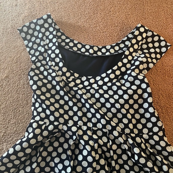 Ladies flare dress - Picture 2 of 3